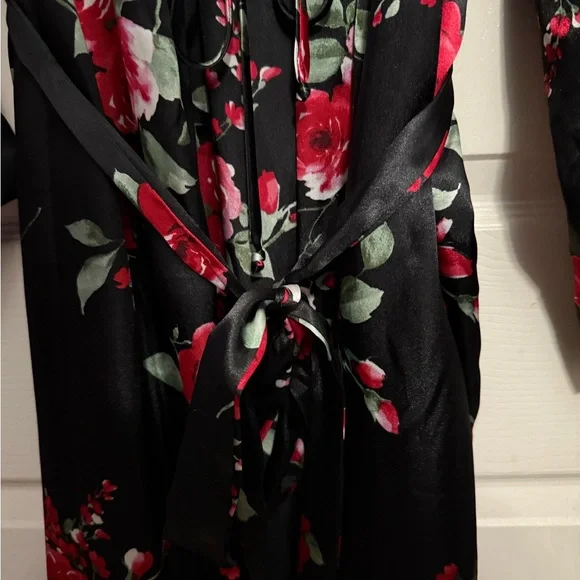 Floral Black Kimono Robe - Picture 4 of 4